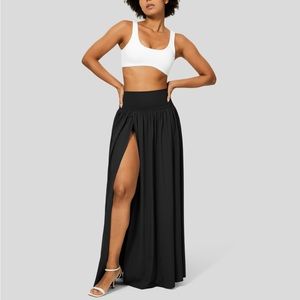 HALARA Breezeful High Waisted Plicated Split 2-in-1 Flowy Maxi Skirt Small